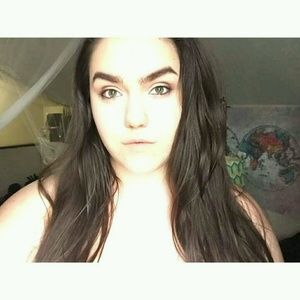 Meet your Posher, Dorena